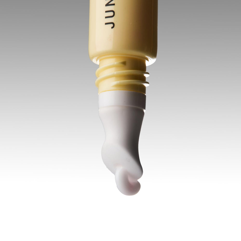JUNO & Co. Lip Milk-texture-milky-beads highlights lightweight, non-greasy finish.