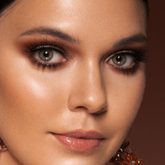 Juvia's Place Coffee Shop auburn shade creates warm crease depth for rich dimension.