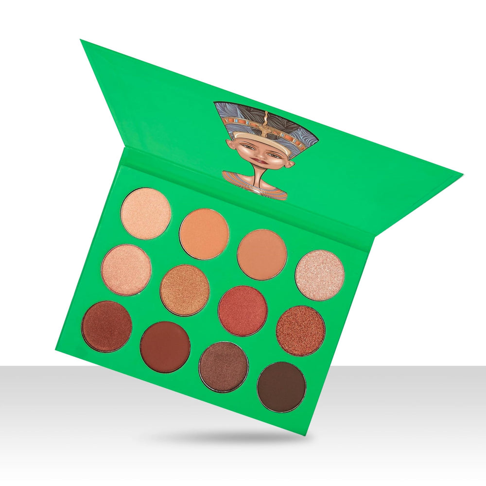 Muestras en piel de Juvia's Place Nubian revelando pigmentos para distintos tonos.