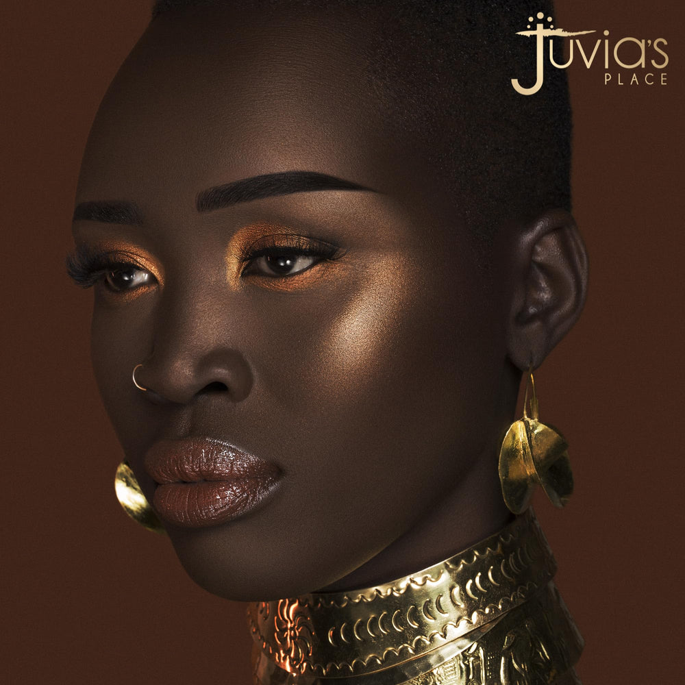 Juvia's Place The Warrior packaging is travel-friendly for on-the-go looks.