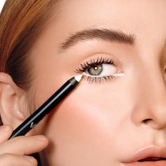 K7L White Eyeliner Waterline precision application shows smooth glide for clean lines