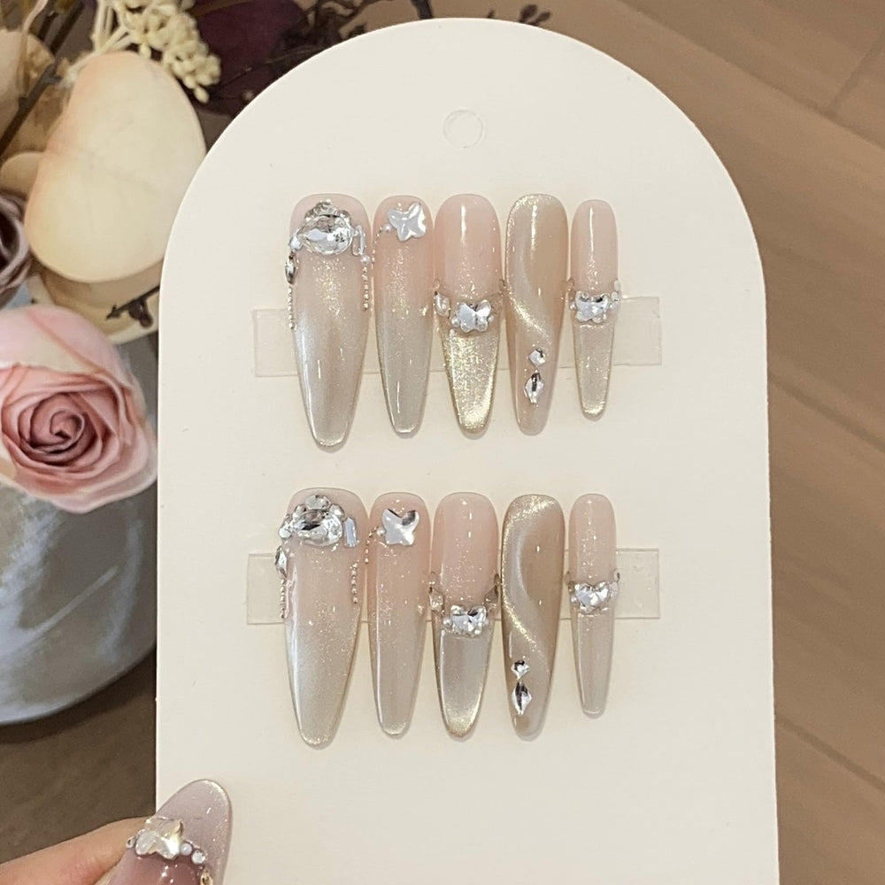 Kaipheiquan delicate packaging protects gems during shipping and storage