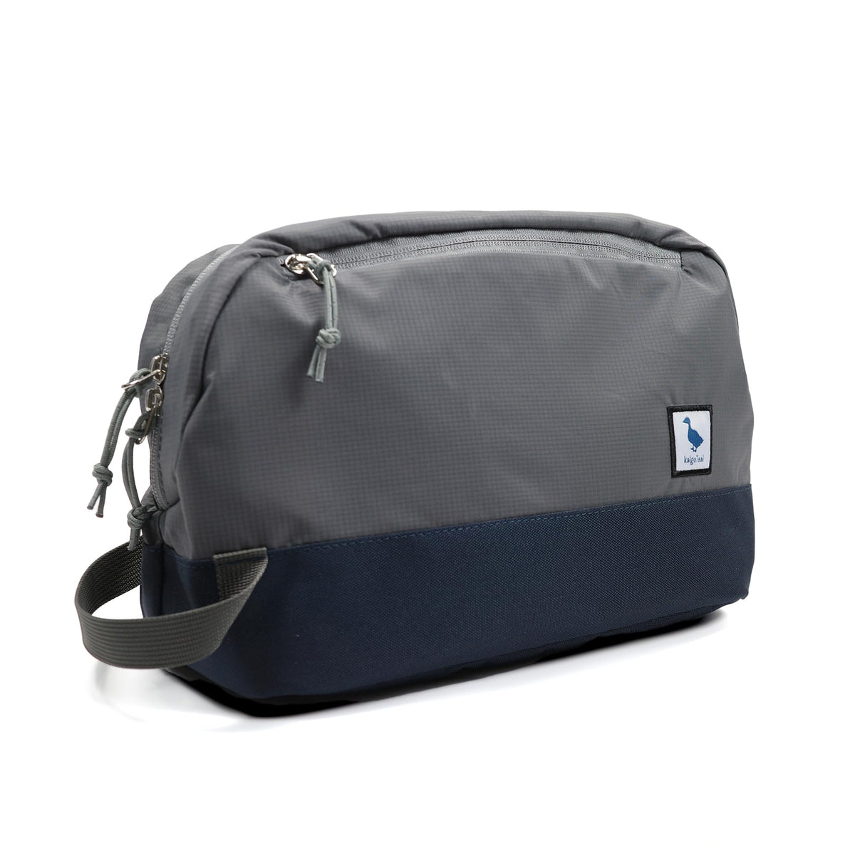 KalgoTeal travel toiletry bag front view highlighting 8L capacity for organized toiletries