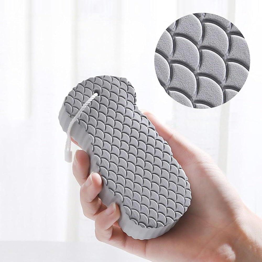 Kaminii 3pcs exfoliating body scrubber hanging lanyard shows convenient drying and storage after use.