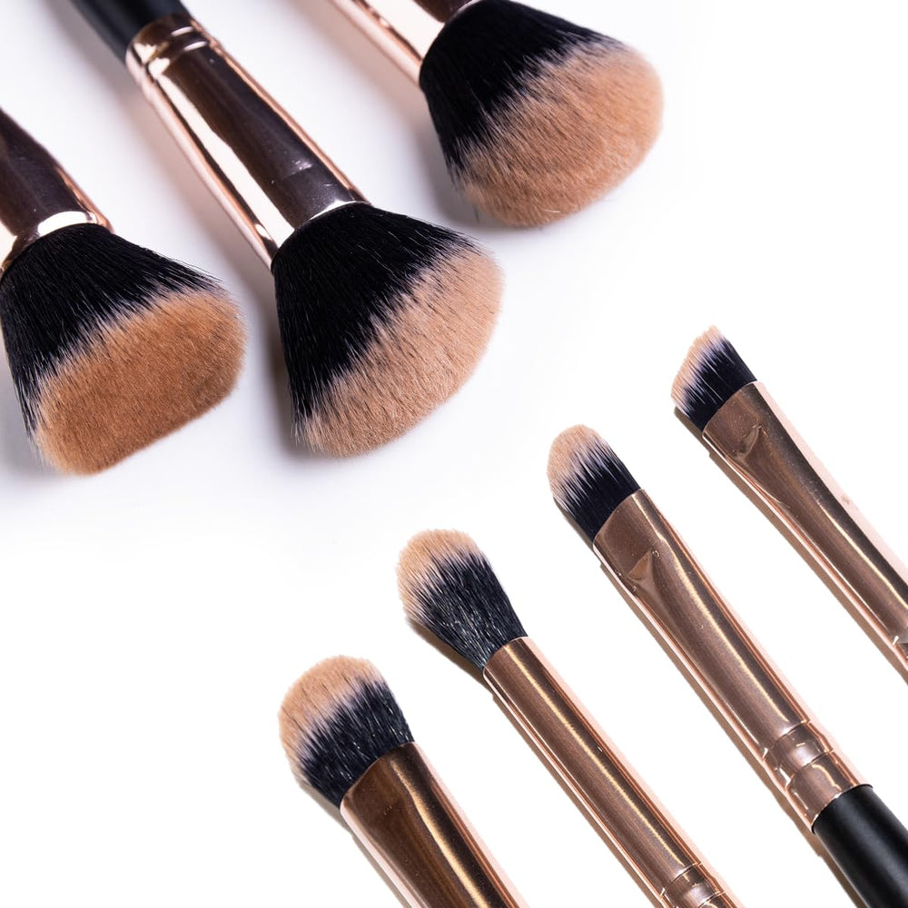 Kandi Koated included beauty blender for seamless foundation and blending