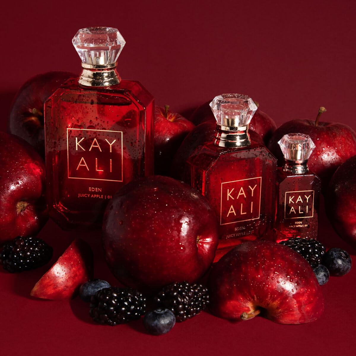 Kayali Eden Juicy Apple dry notes add warmth with vanilla and musk.