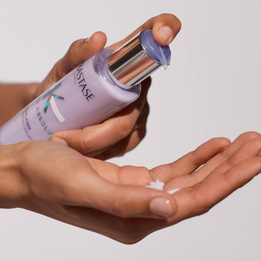Lightweight formula demonstrates quick absorption without weighing hair down.