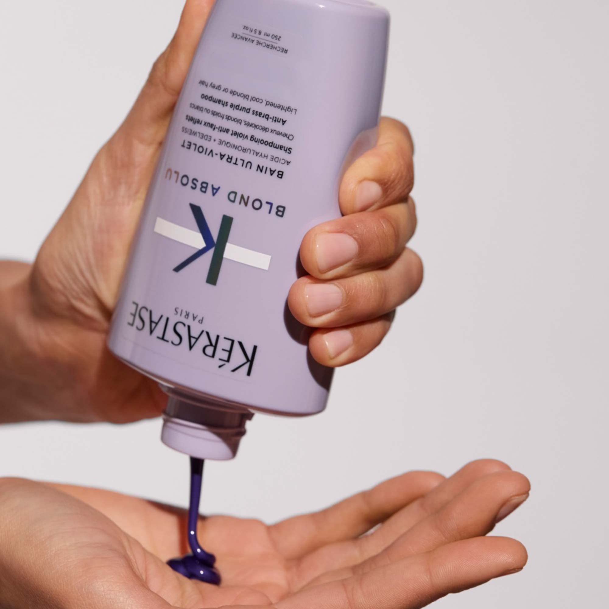 KÉRASTASE Blond Absolu packaging visual hints at protection from oxidation and pollution.