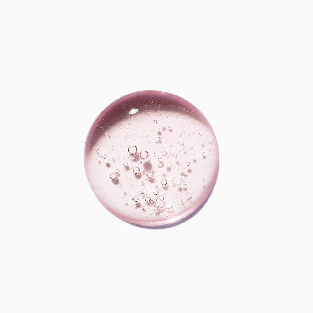 KÉRASTASE Chroma Absolu close-up texture reveals rich moisturizing formula for damaged color-treated hair