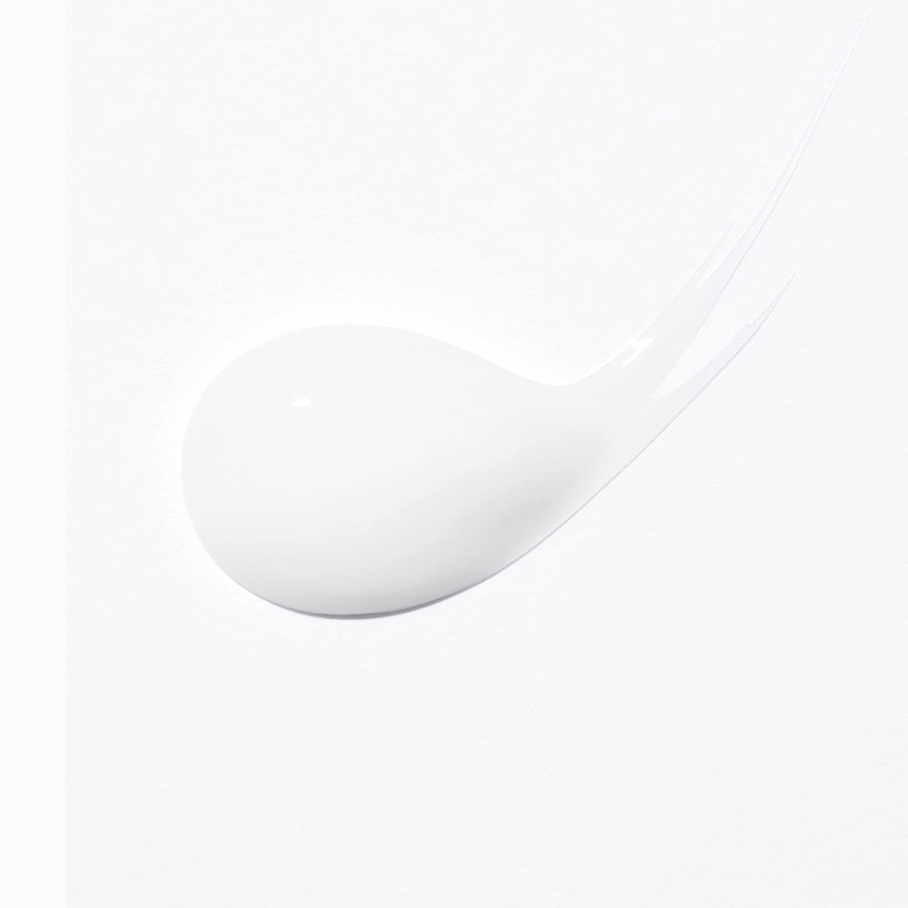 KÉRASTASE Curl Manifesto Gelee before-and-after shows improved curl definition