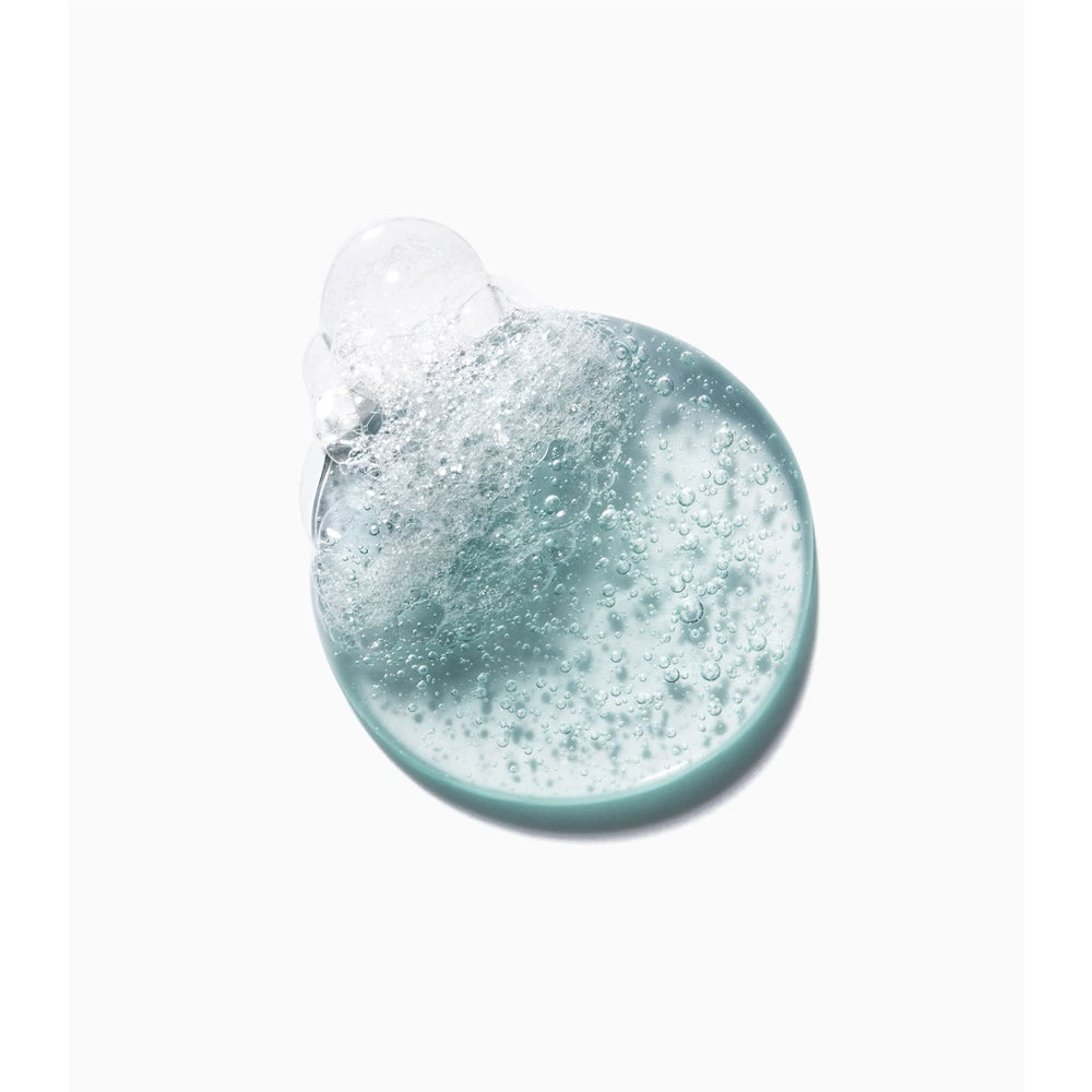 Lather application scene from Genesis Homme shampoo process