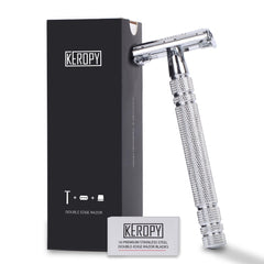 Keropy men's safety razor silver close-up highlighting a precise blade edge for a close shave.