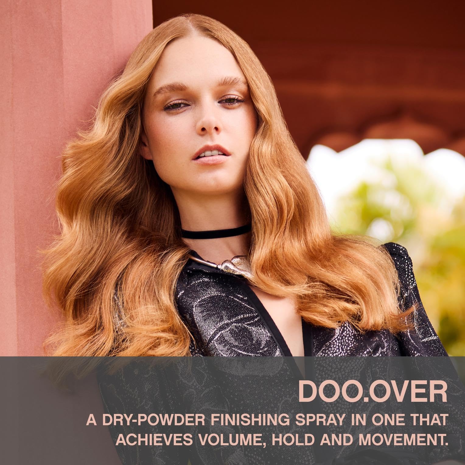 KEVIN.MURPHY DOO.OVER spray dispense demonstrates quick, lightweight hold without heaviness.