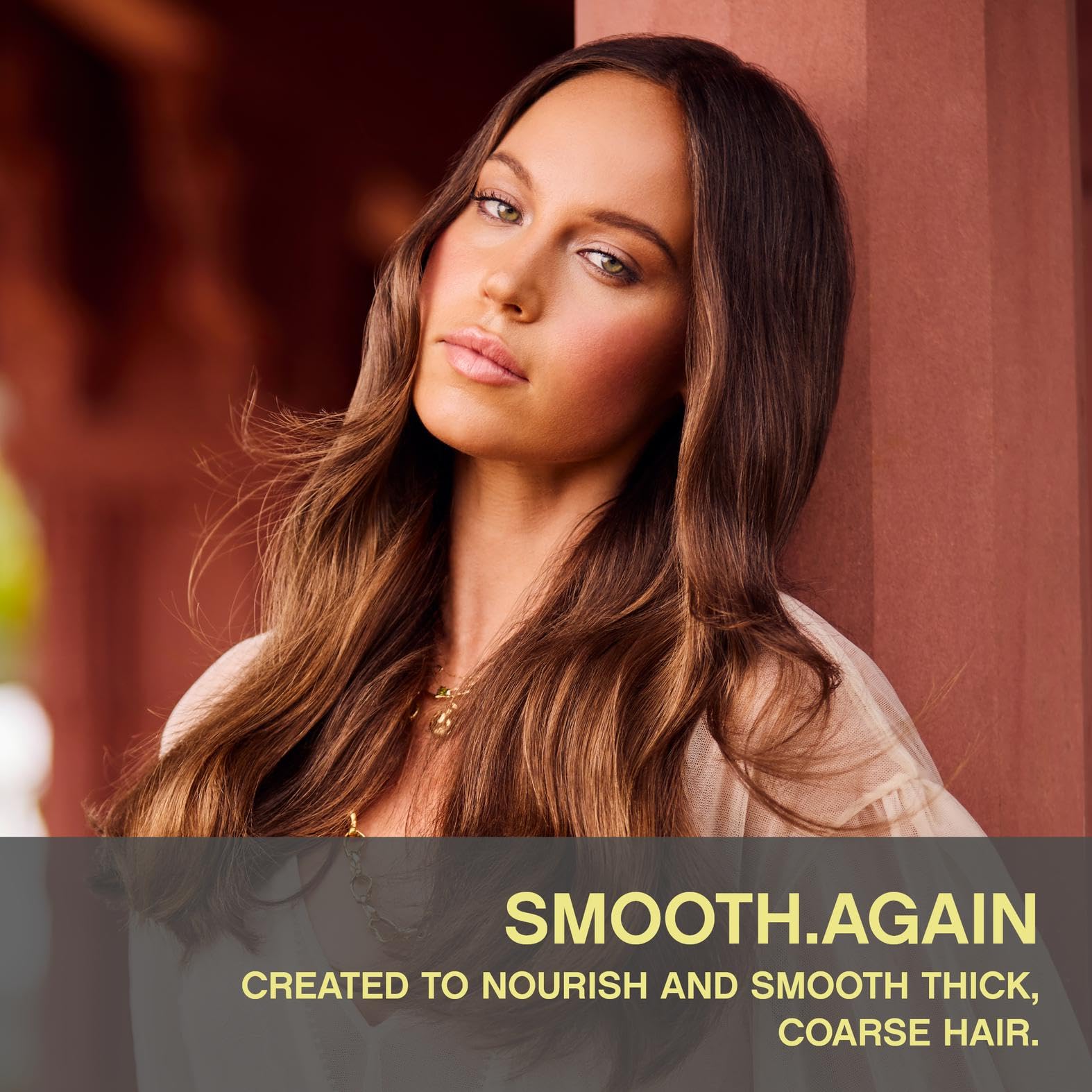 KEVIN.MURPHY SMOOTH.AGAIN frizz-free hair after application with shine