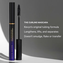 Kevyn Aucoin The Curling Mascara tubing brush in action for separated lashes.