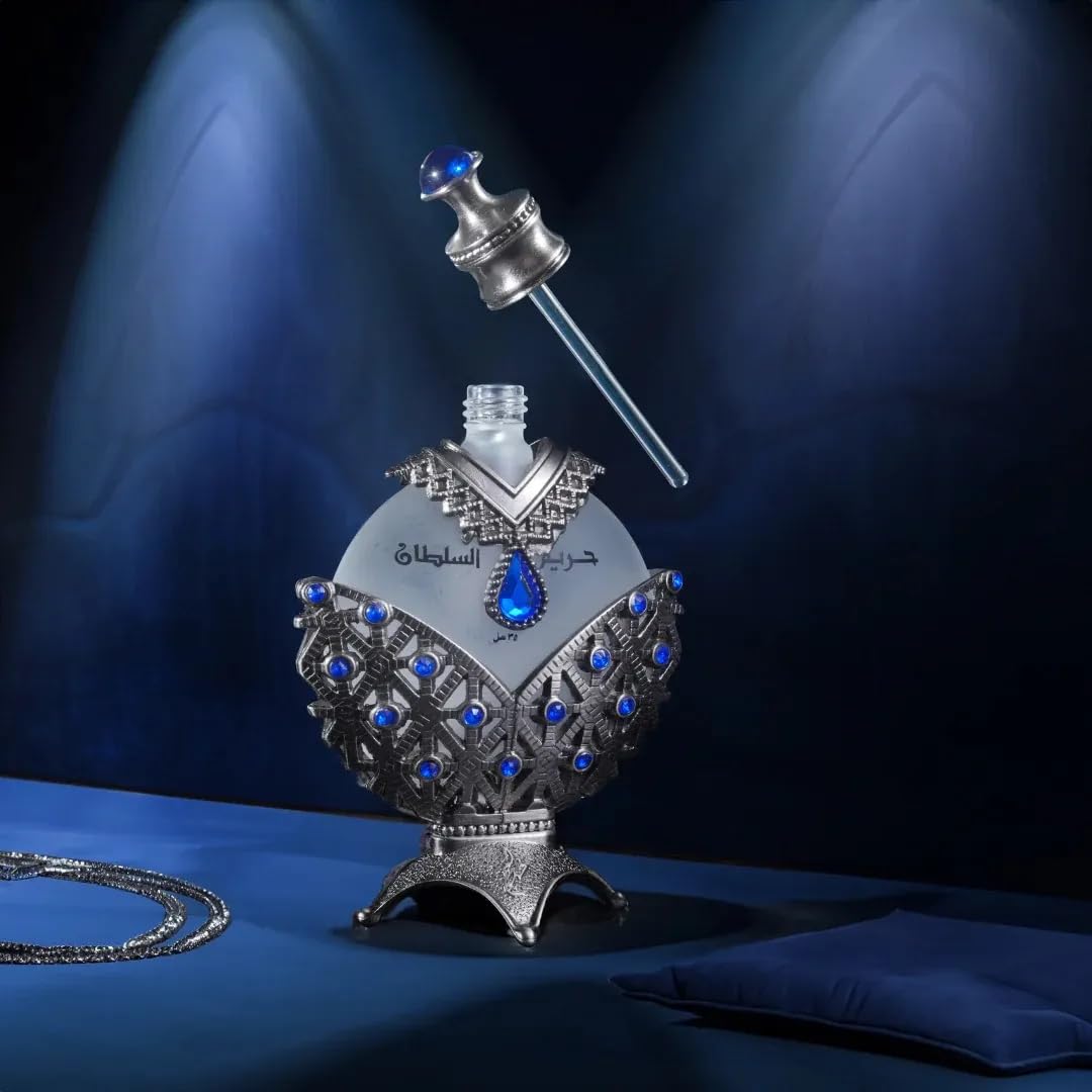 Khadlaj Hareem Al Sultan Blue on-wrist—lasting signature scent test.
