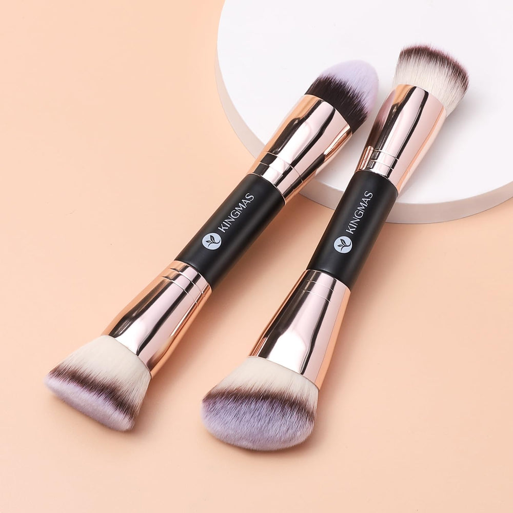 KINGMAS on-the-go brush ideal for quick touch-ups.