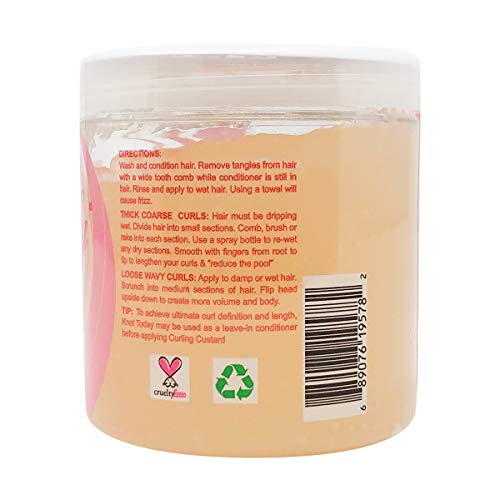 Kinky Curly Curl Custard Gel finished look on model's curls with enhanced curl pattern.
