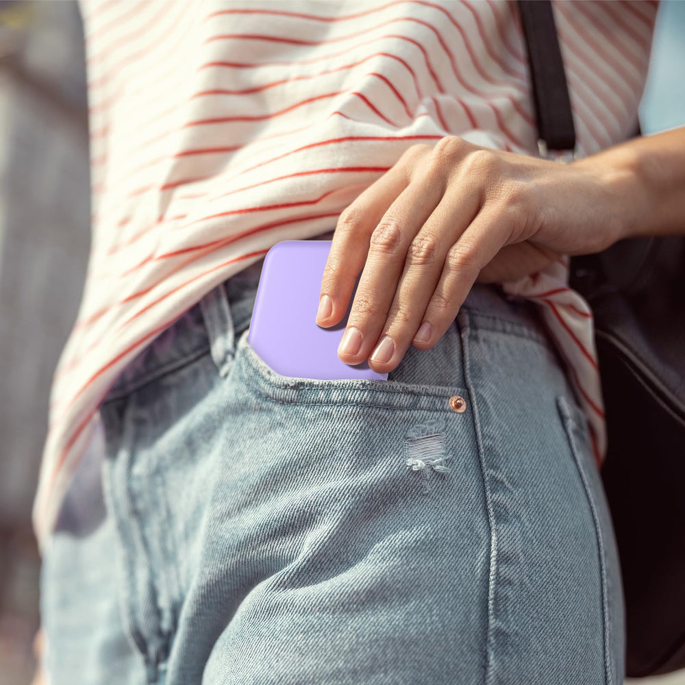 Kintion pocket mirror with LED light showcases precise eye shadow application