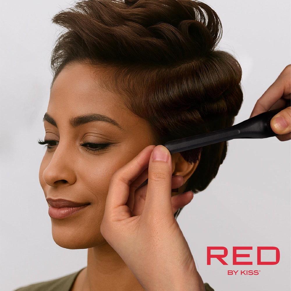 Kiss Red by Pencil Flat Iron frizz-control in action on smooth hair.