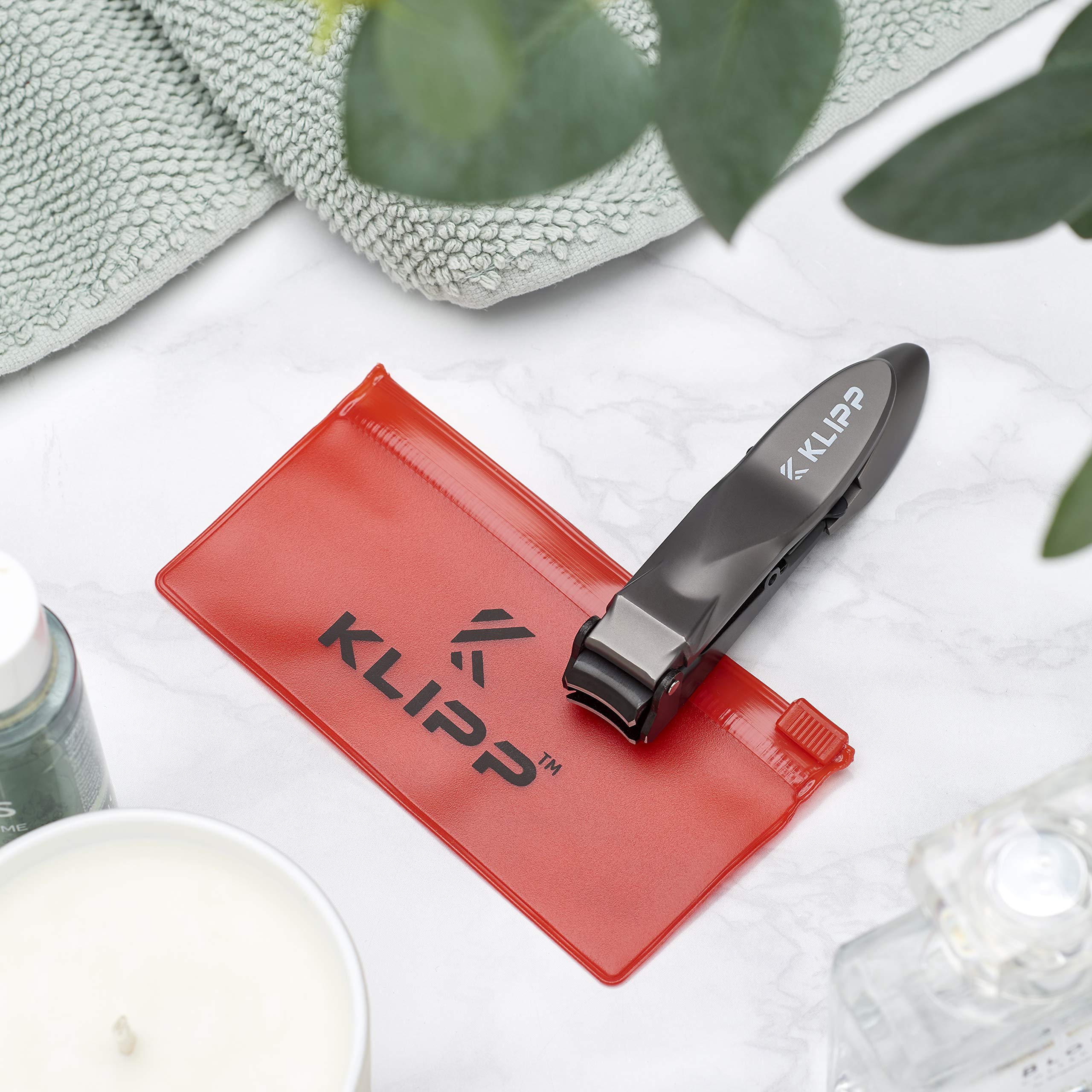KLIPP gift-ready packaging with ziplock pouch keeps clippers clean on the go
