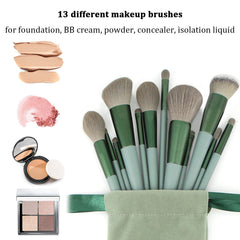 Koccido eyeshadow brush set closeup: precise color blend for defined eyelids.