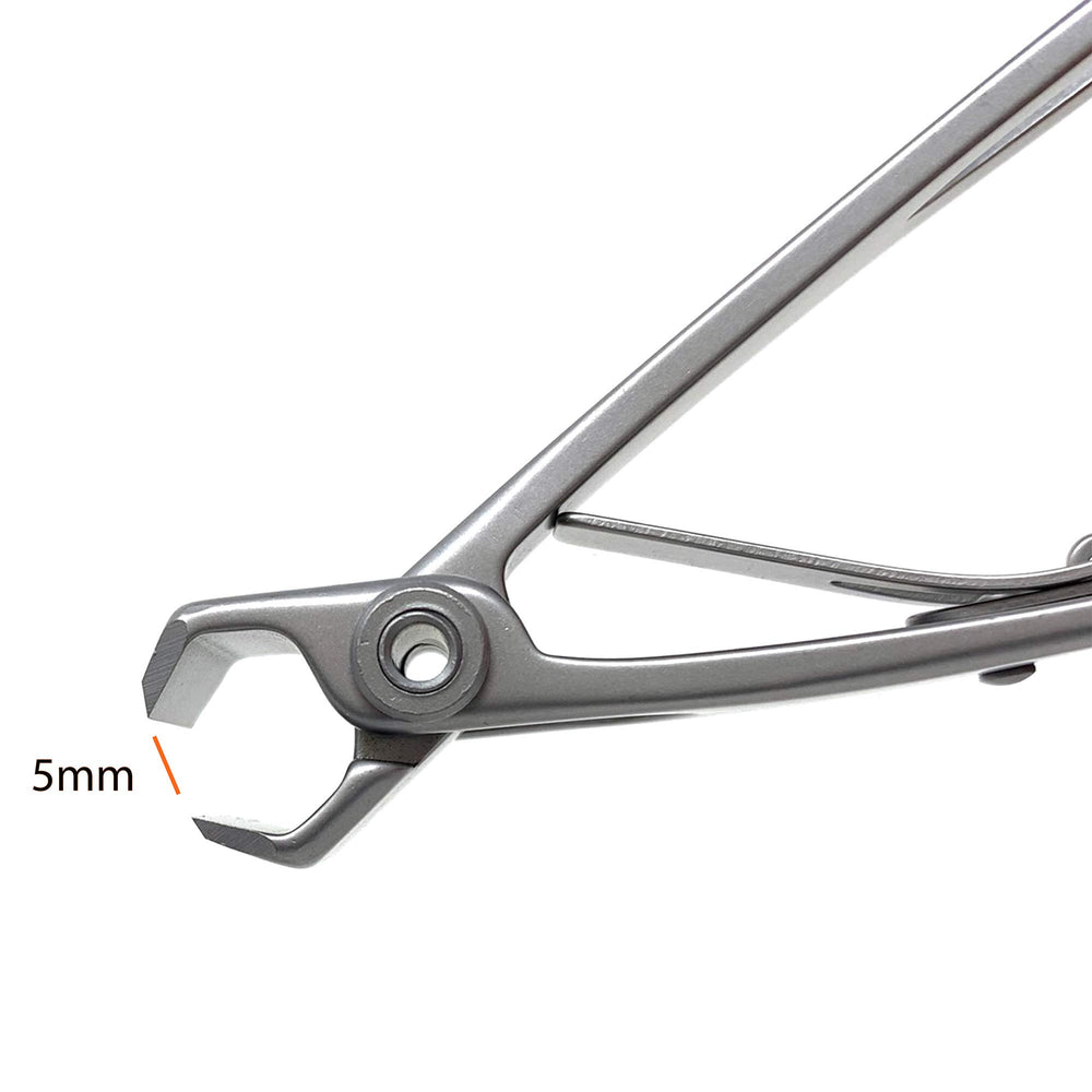KOHM durable stainless steel clipper stays sharp for tough nails.