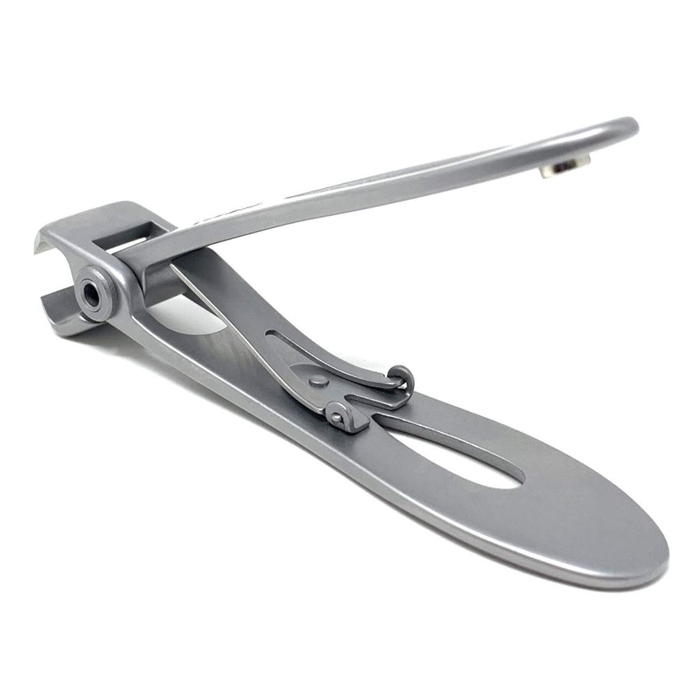 KOHM heavy-duty tool handles tough nails with confident, precise cuts.