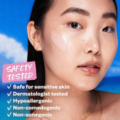 Kosas DreamBeam SPF 40 on-skin result reveals a hydrated, radiant base for makeup.
