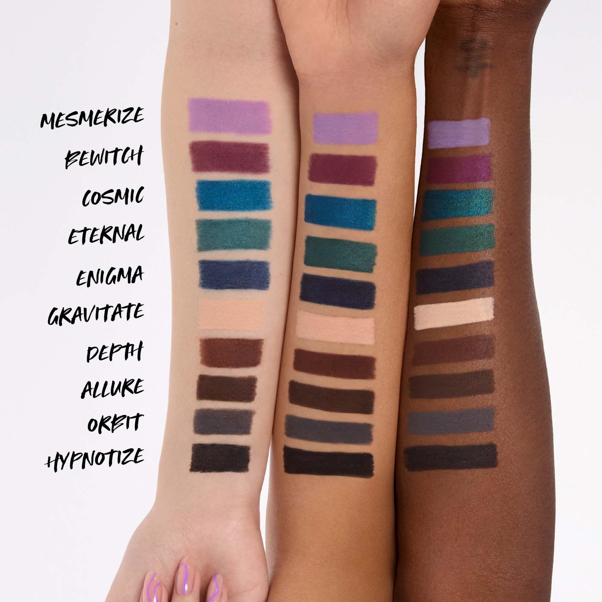 Kosas Soulgazer eye look using matte brown shade on lid.