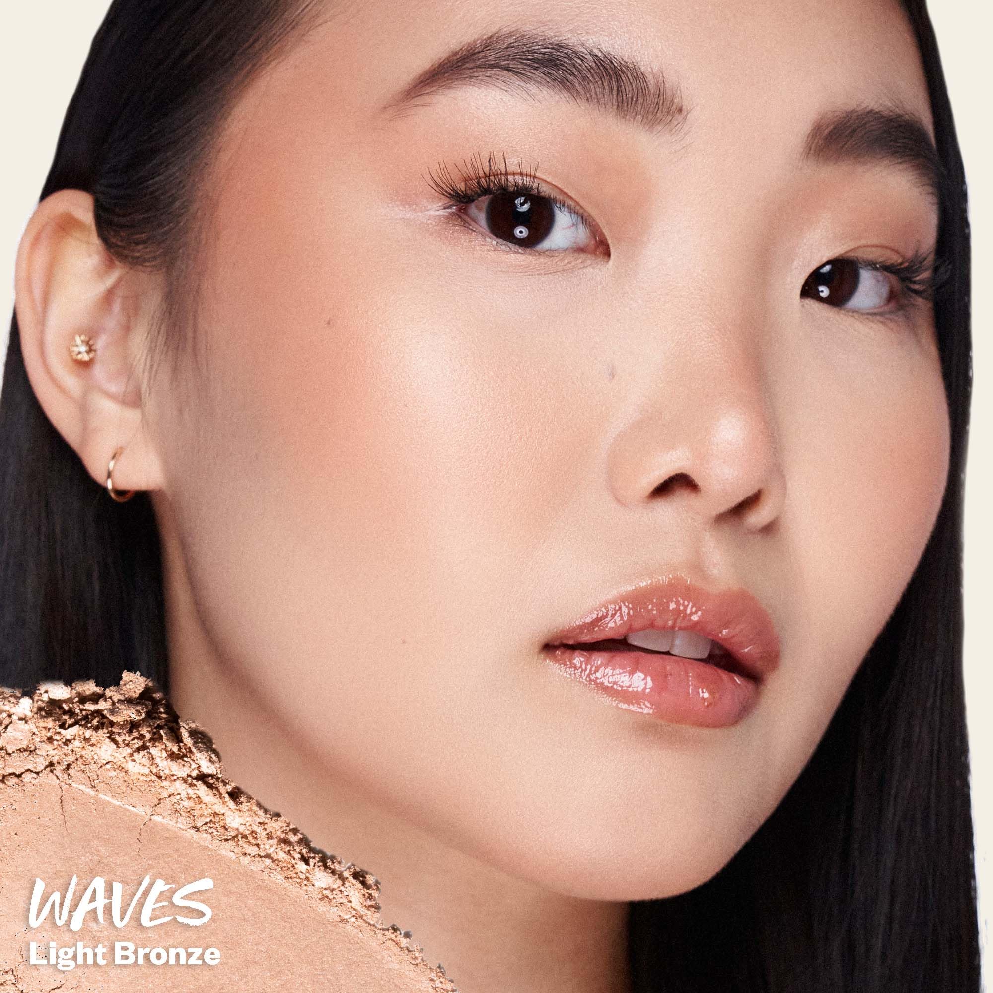 Kosas Sun Show Glowy Warmth Waves powder close-up for buildable contour