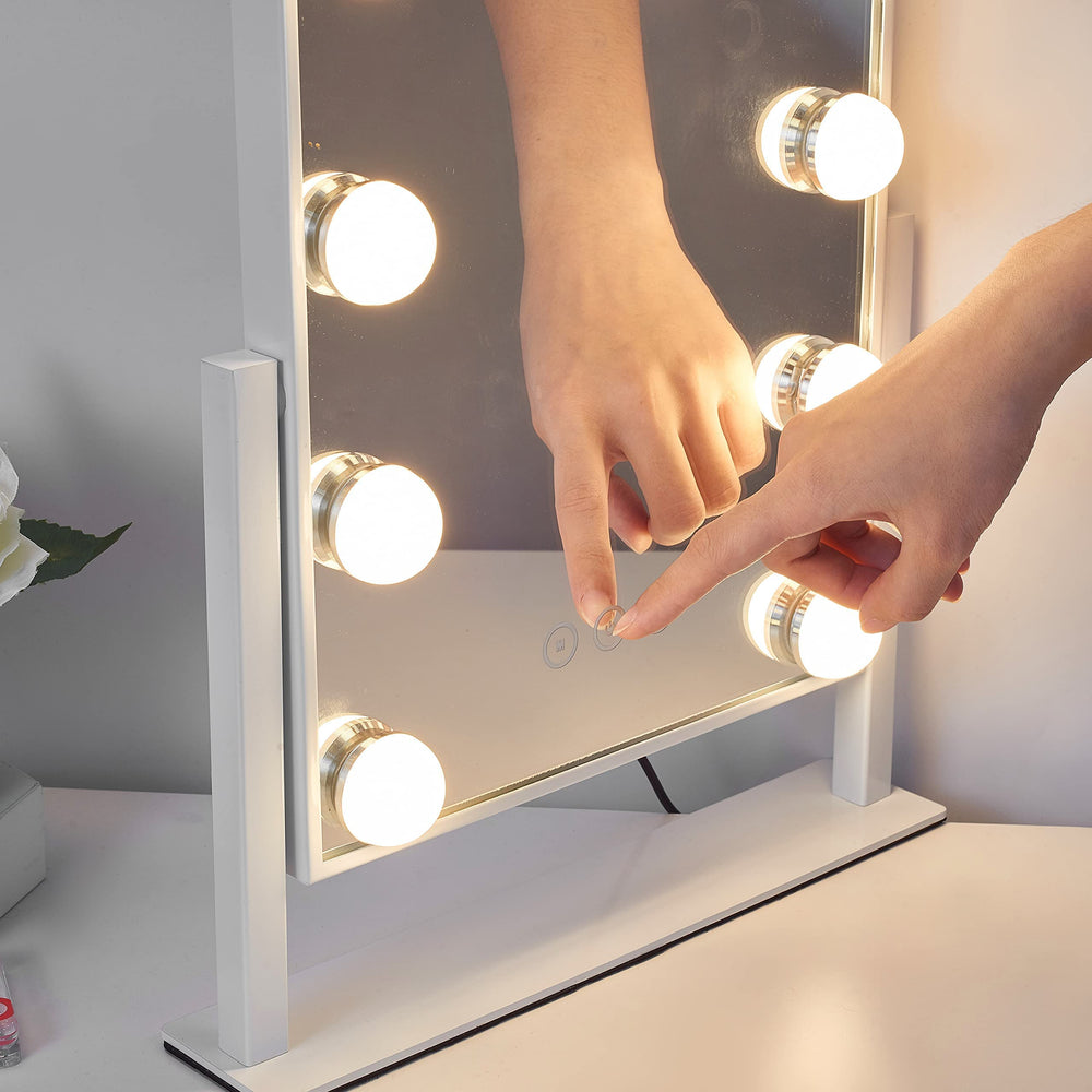 Kotdning vanity mirror bottom rubber pads prevent slipping during use.