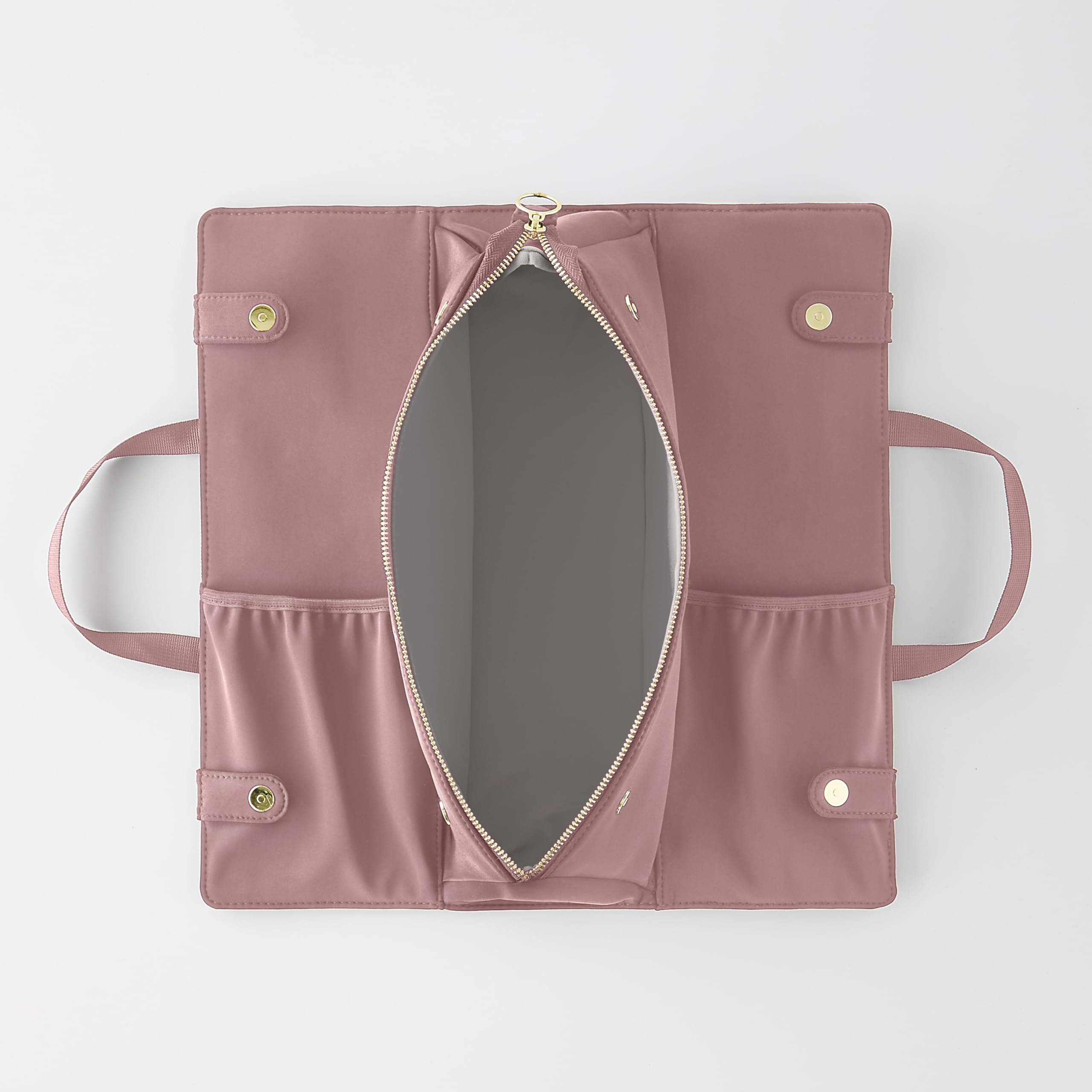 KUSSHI neoprene material detail emphasizes soft touch and durability