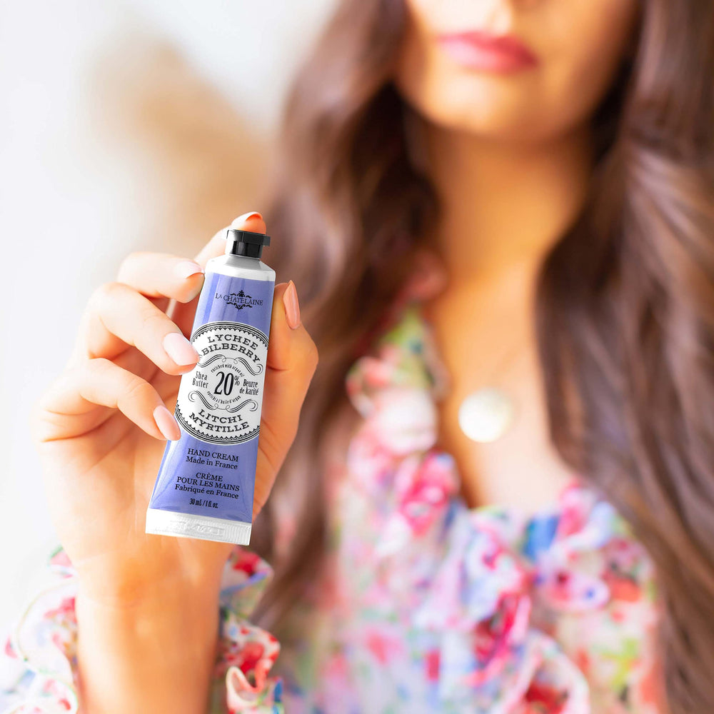 La Chatelaine Amber Cashmere tube demonstrates deep hydration with luxurious texture.