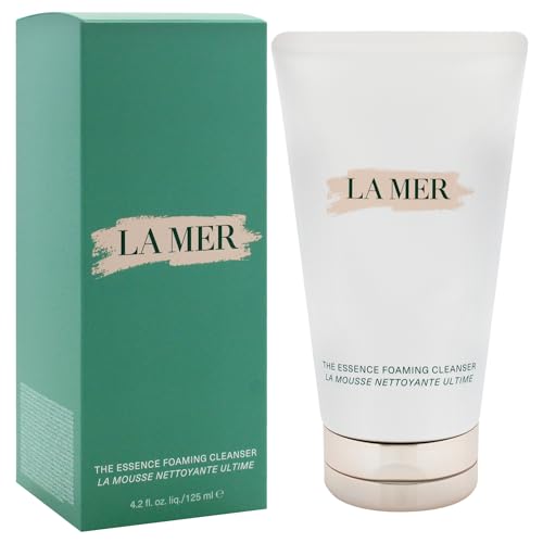 La Mer Essence Foaming Cleanser pump dispense; easy, controlled cleansing.