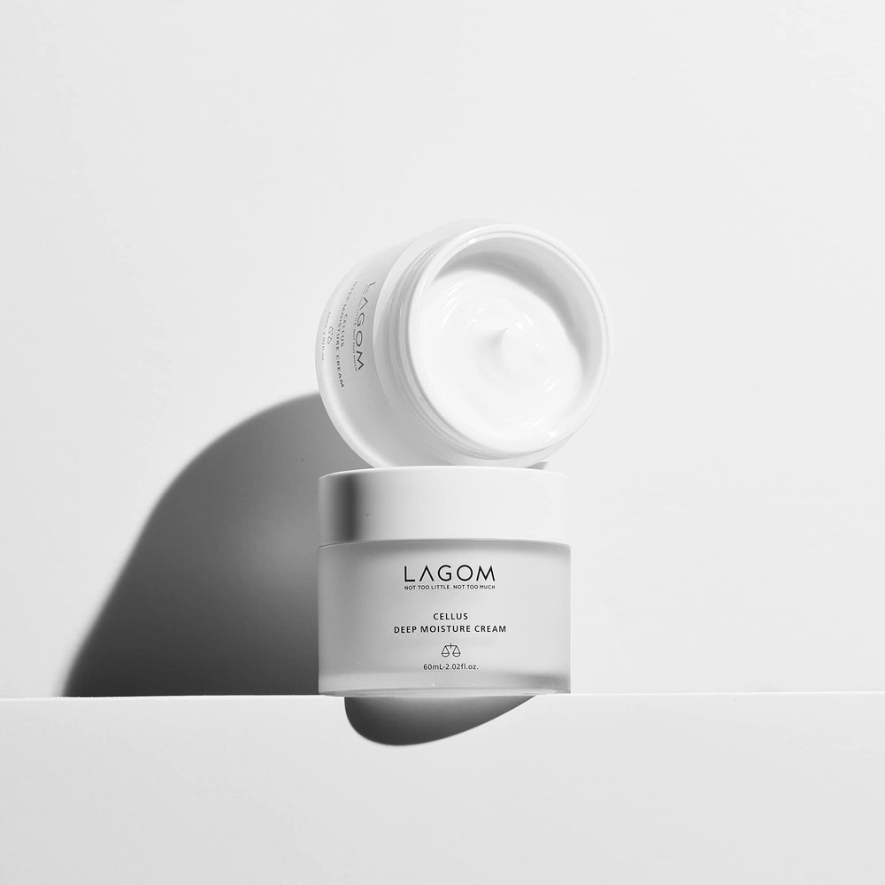 LAGOM Cellus Aqualicia peptide image emphasizes hydration channels