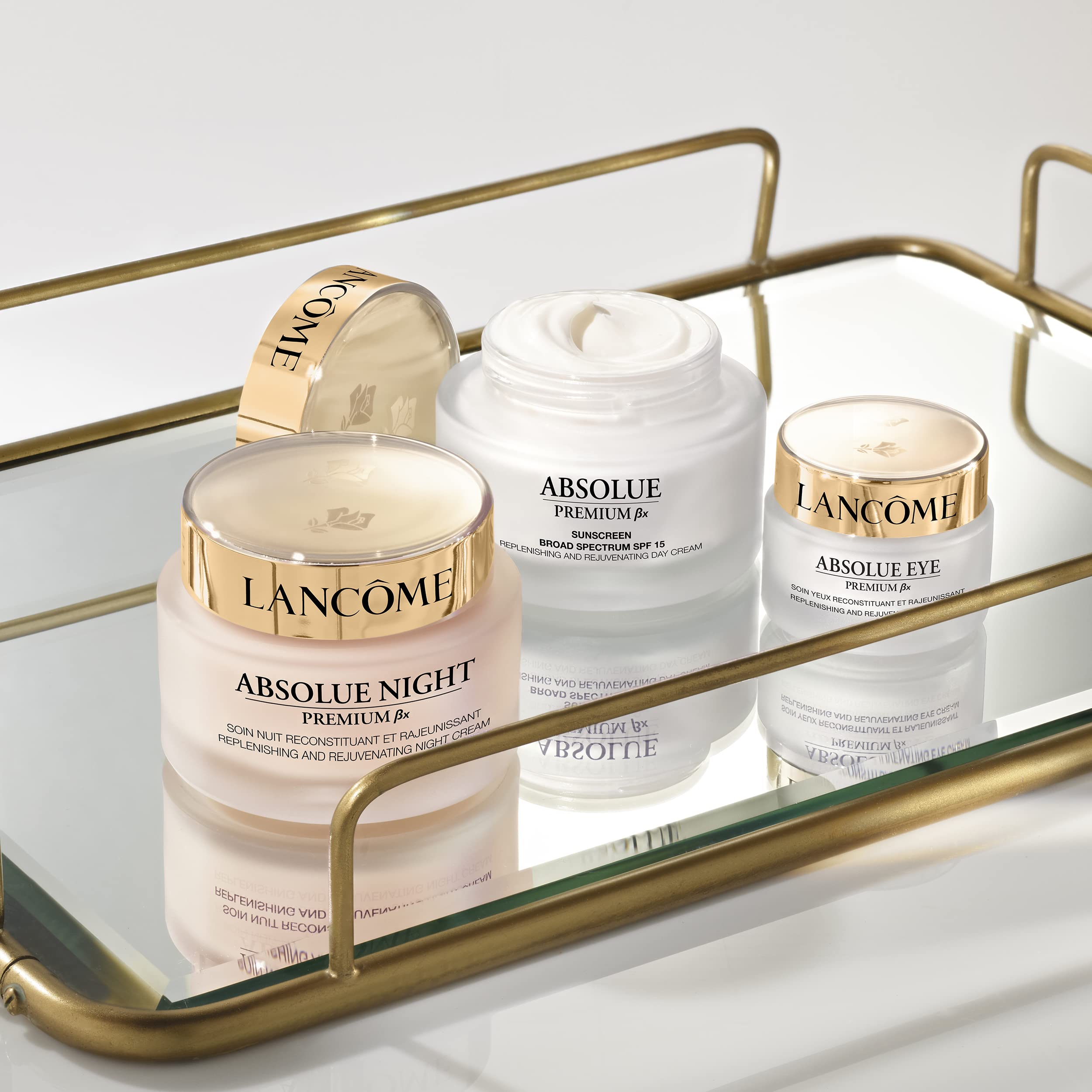 Lance9me Absolue Premium BX Day Cream application demonstrating anti aging nourishment.
