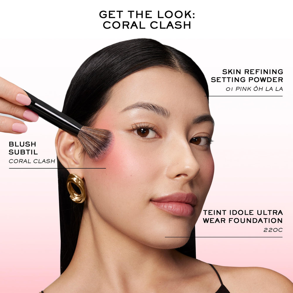 Lancôme Blush Subtil oil-free formula gentle on sensitive or acne-prone skin.