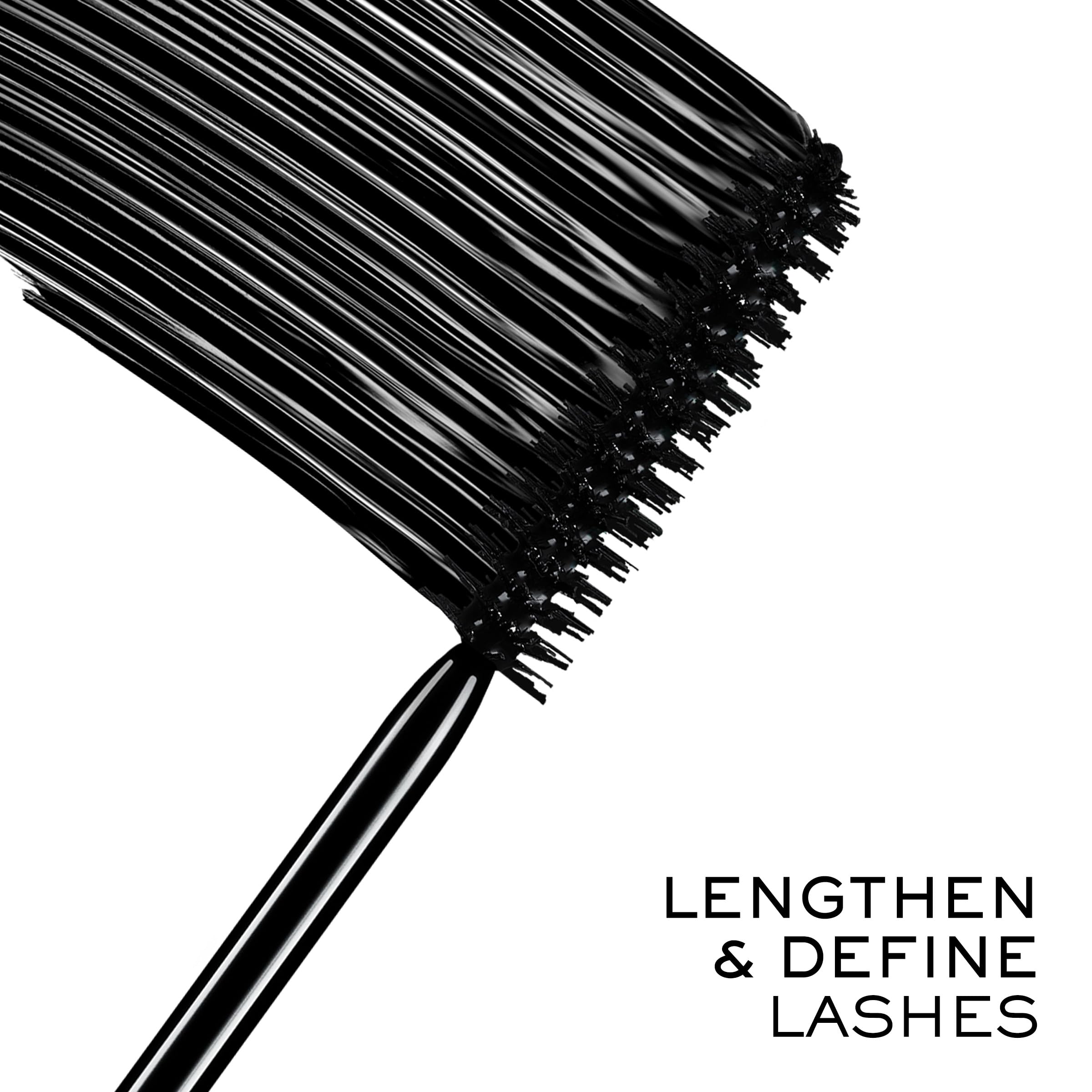 Lancôme Définicils wand with hedgehog brush for precise application.