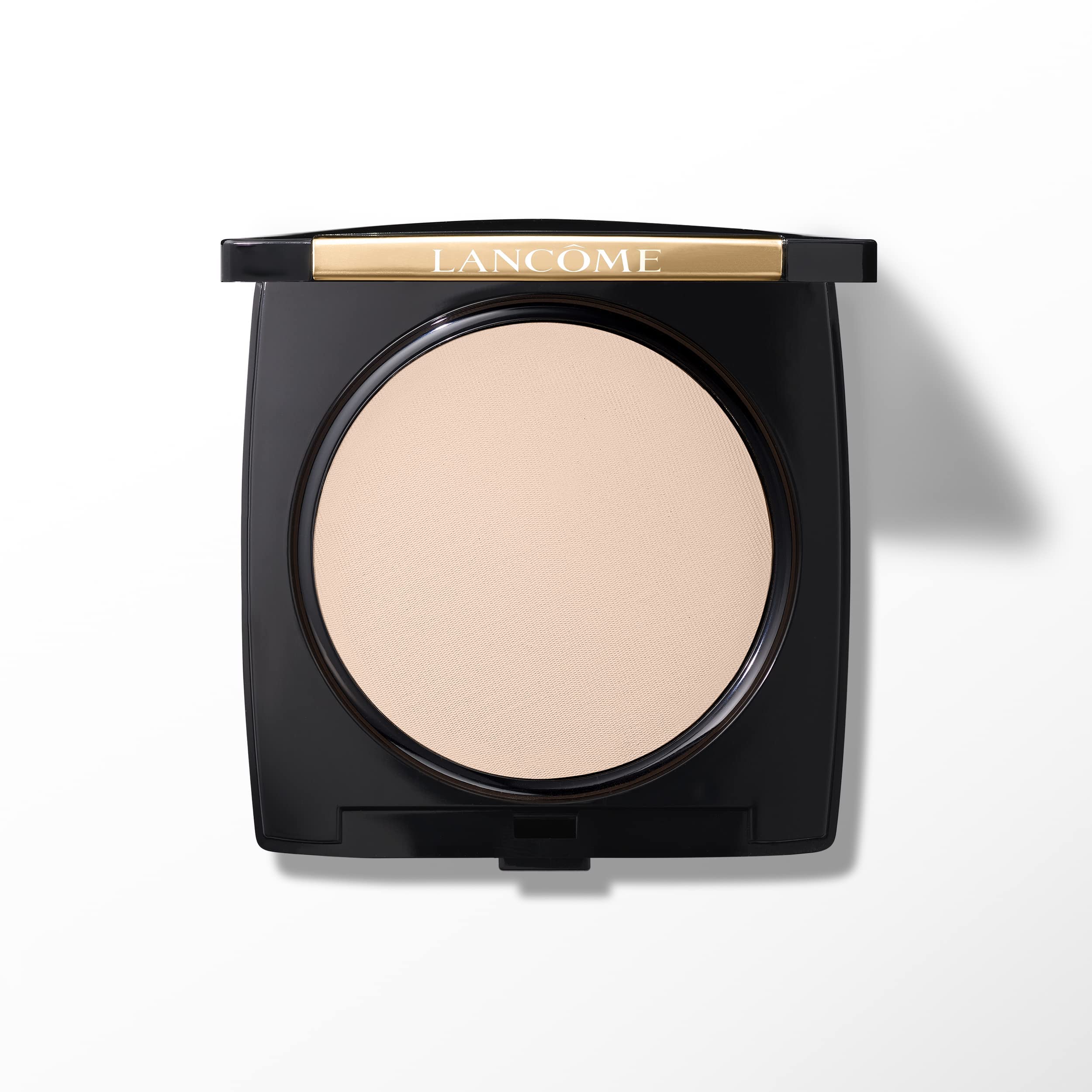 Lancôme Dual Finish porcelaine-delicate-cool compact close-up showing natural matte finish.
