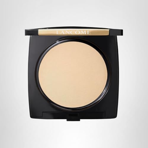 Lancôme Dual Finish closeup texture reveals fine, blendable powder