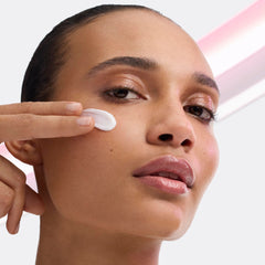 Lancôme Hydra Zen Gel Cream on morning routine demonstrates quick absorption.