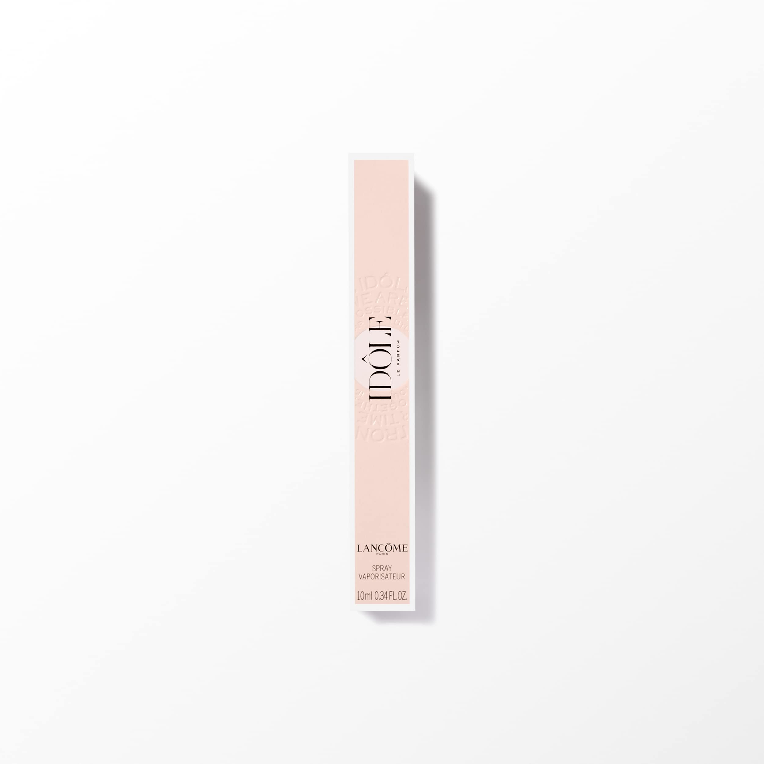 Lancôme Idôle ingredients close-up highlighting jasmine absolute and rose essence.