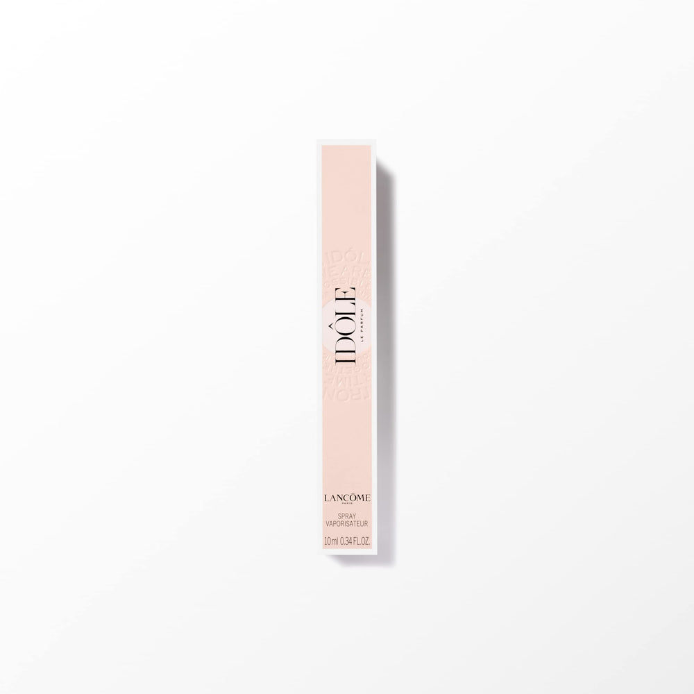 Lancôme Idôle ingredients close-up highlighting jasmine absolute and rose essence.