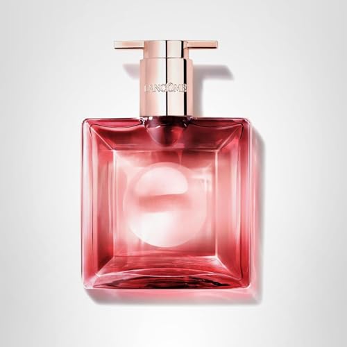 Lancôme Idôle Power box front showcases premium branding and gift-ready presentation.