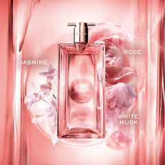 Lancôme Idôle vanilla base note shown in the bottle for warm finish.