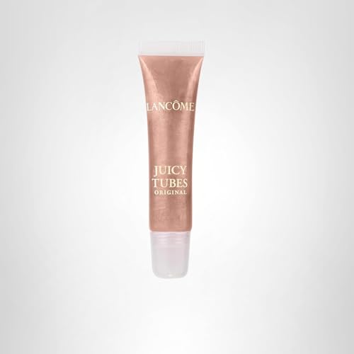 Lancôme Juicy Tubes sheen on lips adds radiant sparkle.