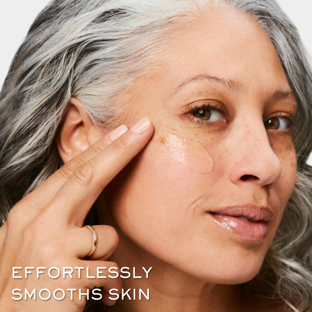Lancôme La Base Pro makeup-ready-base application demonstrates balanced blending for foundations and eyeshadows.