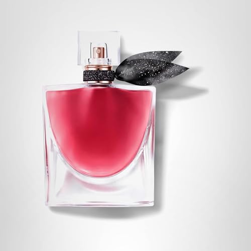 Lancôme La Vie Est Belle L'Elixir long-lasting-trail—consistent scent through the day.