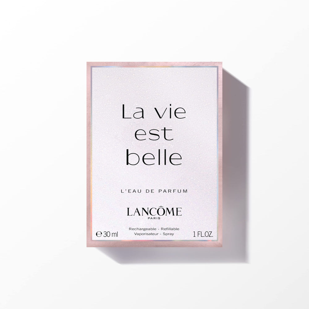 Lancôme La Vie Est Belle fragrance-trail implies lasting presence.